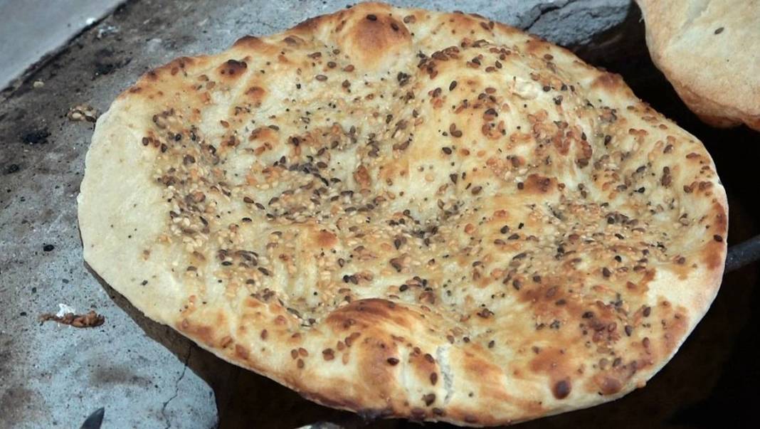 Haftada sadece 2 gün kapısını açan dükkanda sabah 8'de kuyruklar başlıyor 13